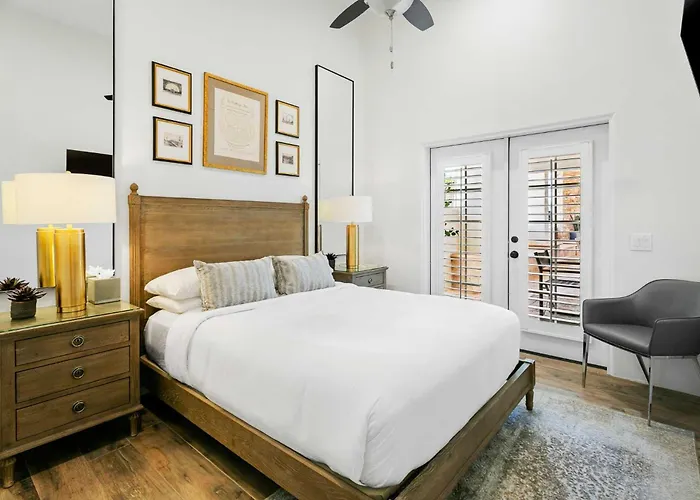 Holiday home Celebrity Hideaway