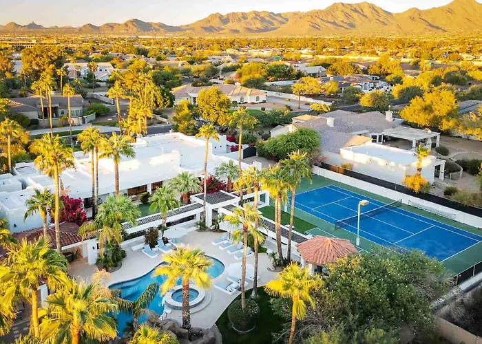 Celebrity Hideaway *