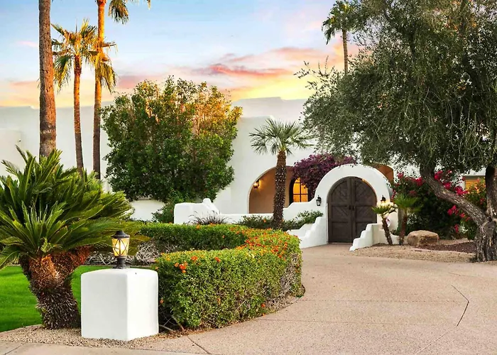 Holiday home Celebrity Hideaway