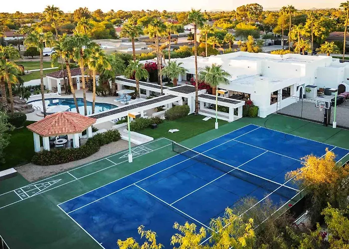 Celebrity Hideaway